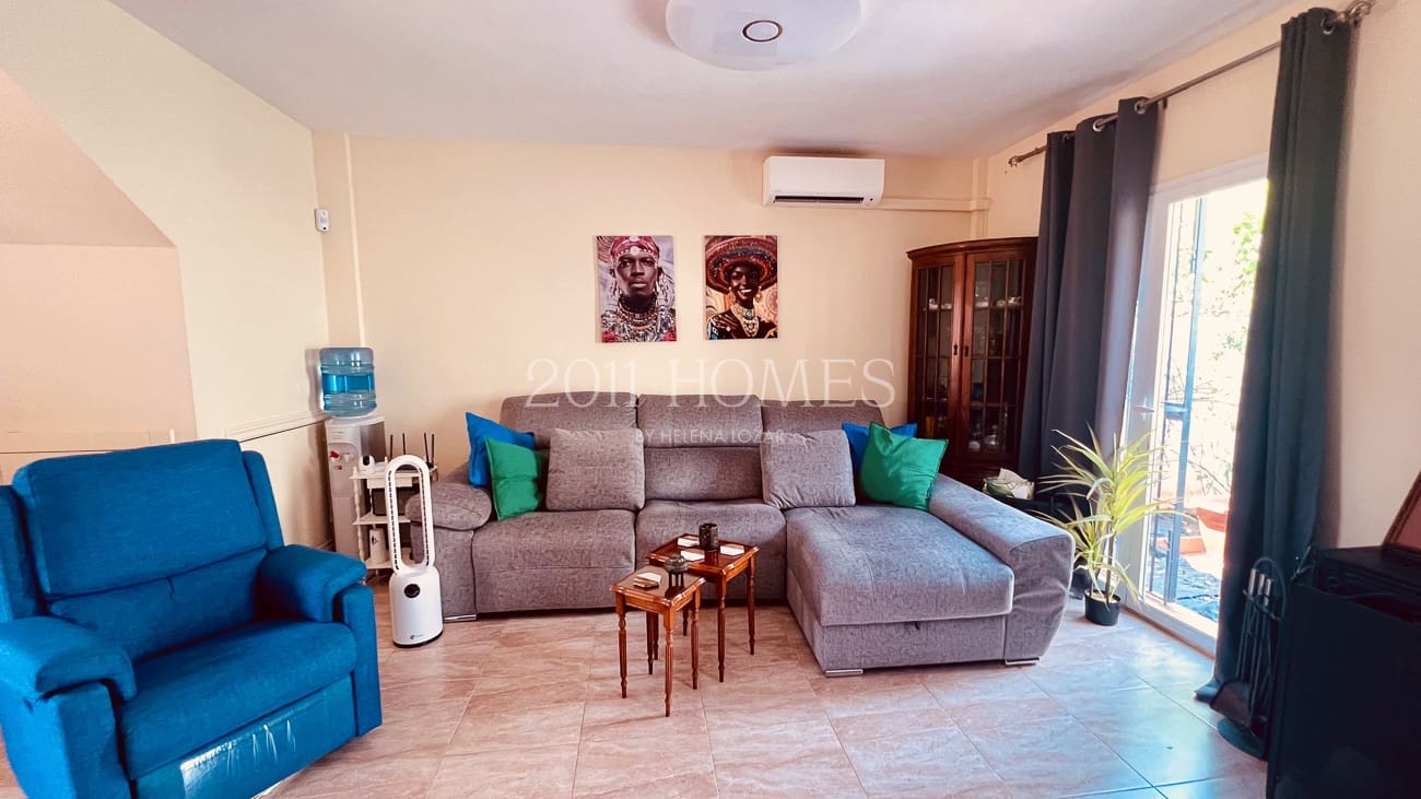 4 sypialnia Dom na sprzedaż w Fuente de Piedra z basenem - 199 000 € (Ref: 10063029)