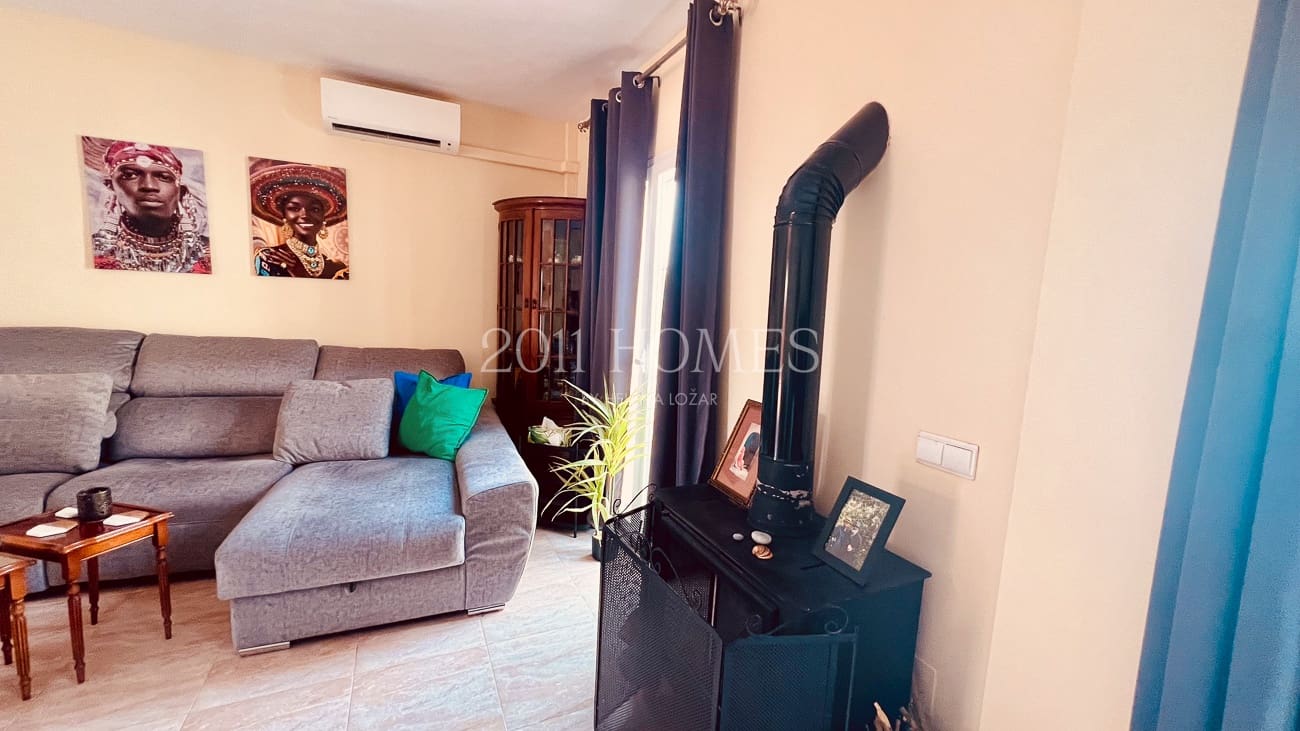 4 sypialnia Dom na sprzedaż w Fuente de Piedra z basenem - 199 000 € (Ref: 10063029)