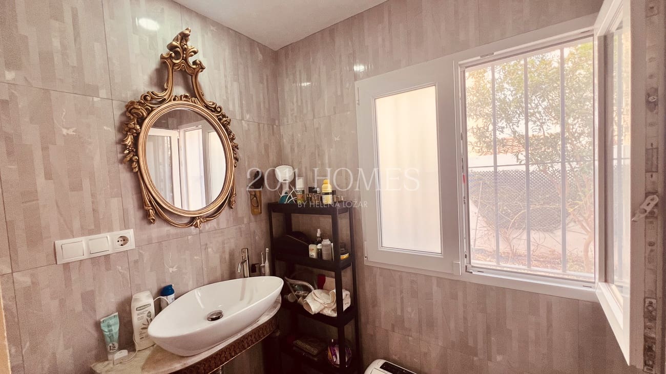 4 sypialnia Dom na sprzedaż w Fuente de Piedra z basenem - 199 000 € (Ref: 10063029)