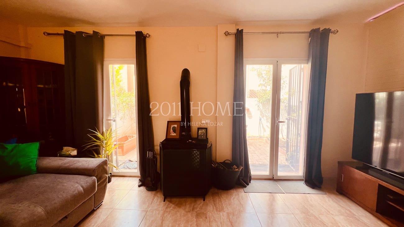 4 sypialnia Dom na sprzedaż w Fuente de Piedra z basenem - 199 000 € (Ref: 10063029)