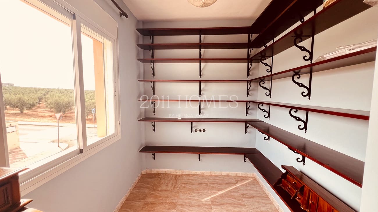 4 sypialnia Dom na sprzedaż w Fuente de Piedra z basenem - 199 000 € (Ref: 10063029)