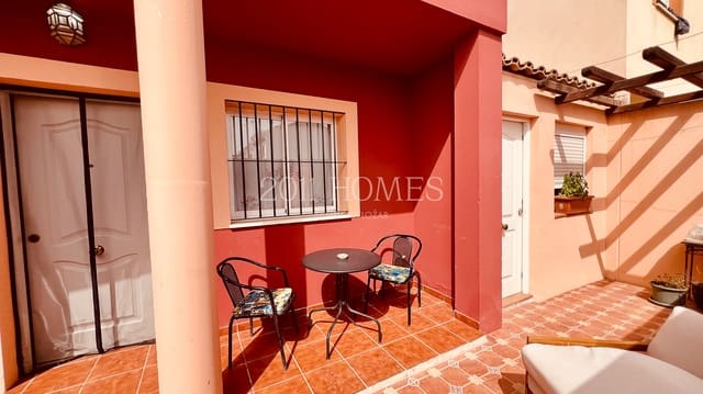 4 slaapkamer Huis te koop in Fuente de Piedra met zwembad - € 199.000 (Ref: 10063029)