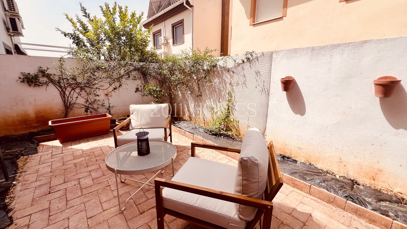 4 sypialnia Dom na sprzedaż w Fuente de Piedra z basenem - 199 000 € (Ref: 10063029)