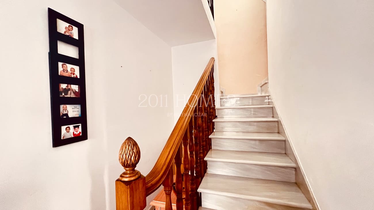 5 bedroom Townhouse for sale in Campillos - € 172,000 (Ref: 10093919)