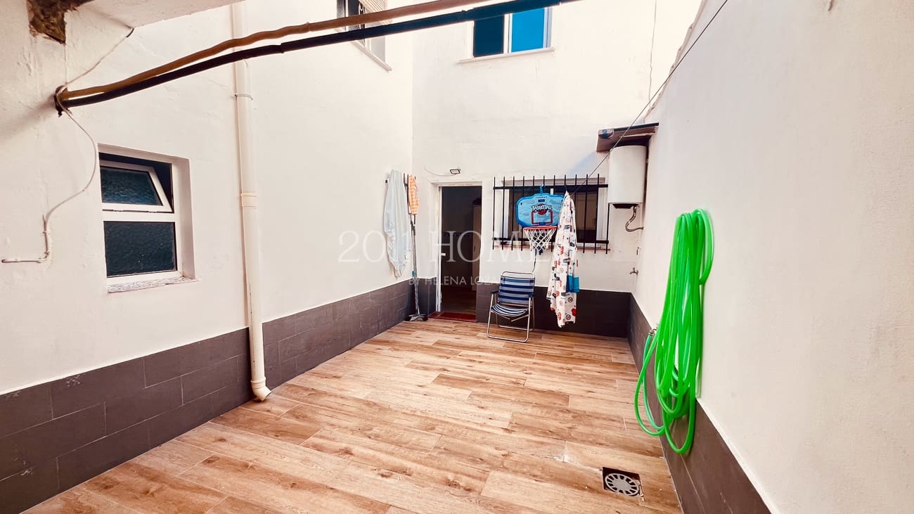 5 bedroom Townhouse for sale in Campillos - € 172,000 (Ref: 10093919)