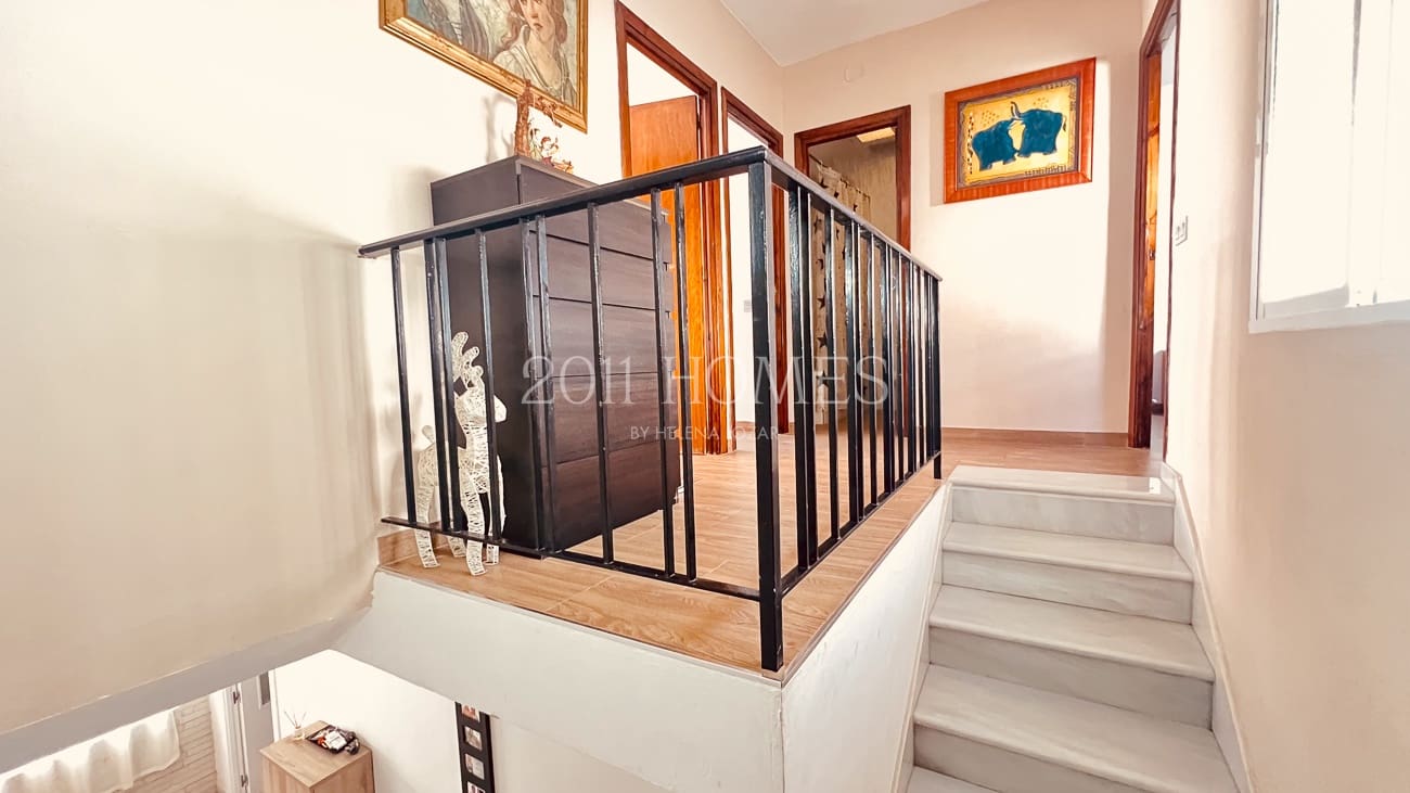 5 bedroom Townhouse for sale in Campillos - € 172,000 (Ref: 10093919)