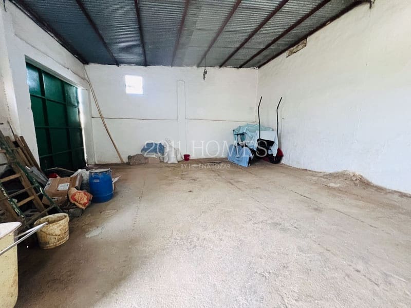 Erhverv til salg i La Roda de Andalucia med garage - € 495.000 (Ref: 8305979)