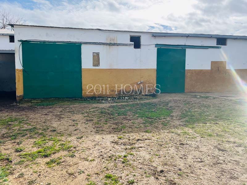 Erhverv til salg i La Roda de Andalucia med garage - € 495.000 (Ref: 8305979)