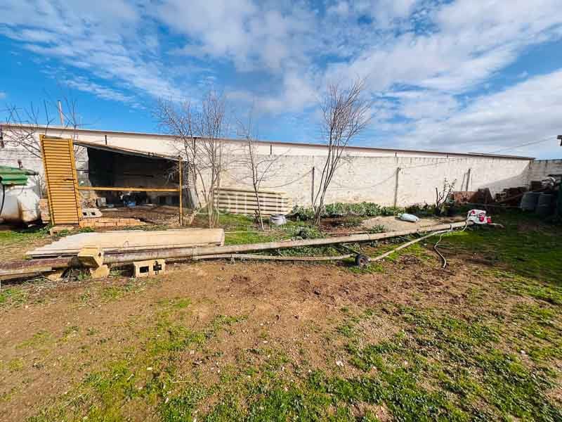 Erhverv til salg i La Roda de Andalucia med garage - € 495.000 (Ref: 8305979)