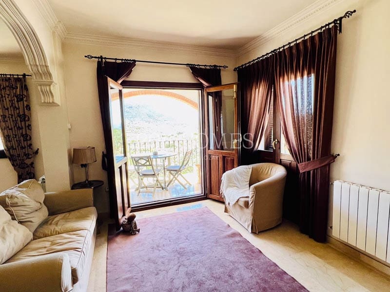 8 soveværelse Finca/Landehus til salg i Loja med swimmingpool garage - € 695.000 (Ref: 8348444)