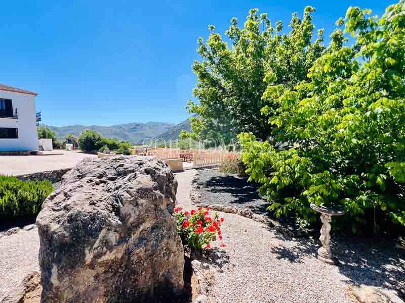 8 soveværelse Finca/Landehus til salg i Loja med swimmingpool garage - € 695.000 (Ref: 8348444)