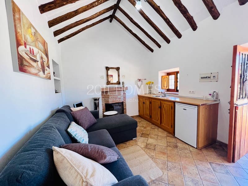 8 soveværelse Finca/Landehus til salg i Loja med swimmingpool garage - € 695.000 (Ref: 8348444)