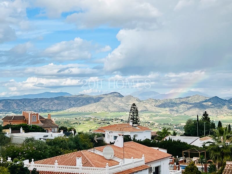 4 soveværelse Semi-Rækkehus til salg i Alhaurin de la Torre med swimmingpool garage - € 535.957 (Ref: 8710382)