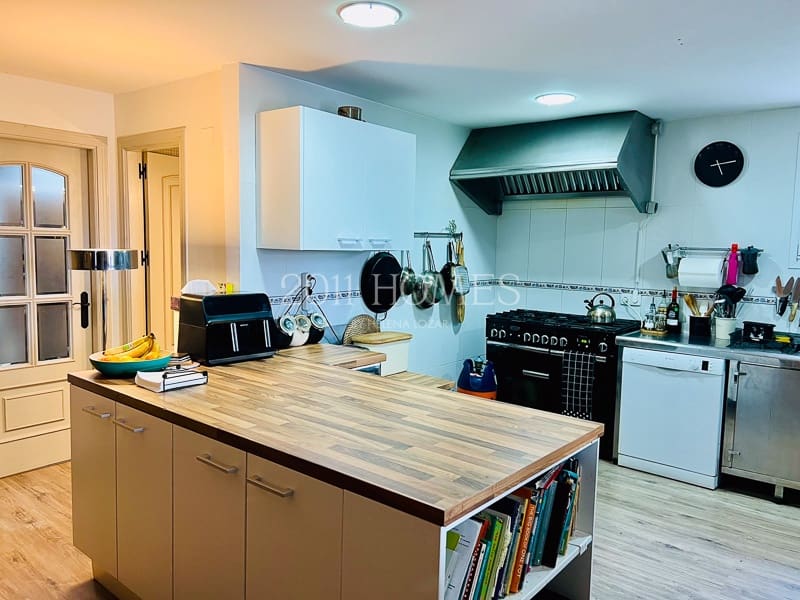 4 soveværelse Semi-Rækkehus til salg i Alhaurin de la Torre med swimmingpool garage - € 535.957 (Ref: 8710382)