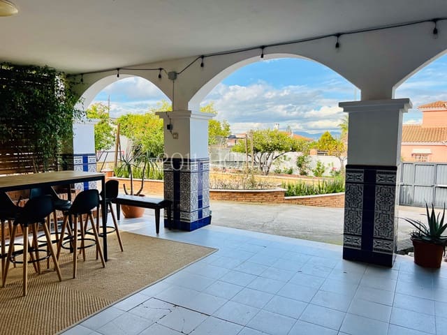 4 bedroom Semi-detached Villa for sale in Alhaurín de la Torre with pool garage - € 535,957 (Ref: 8710382)