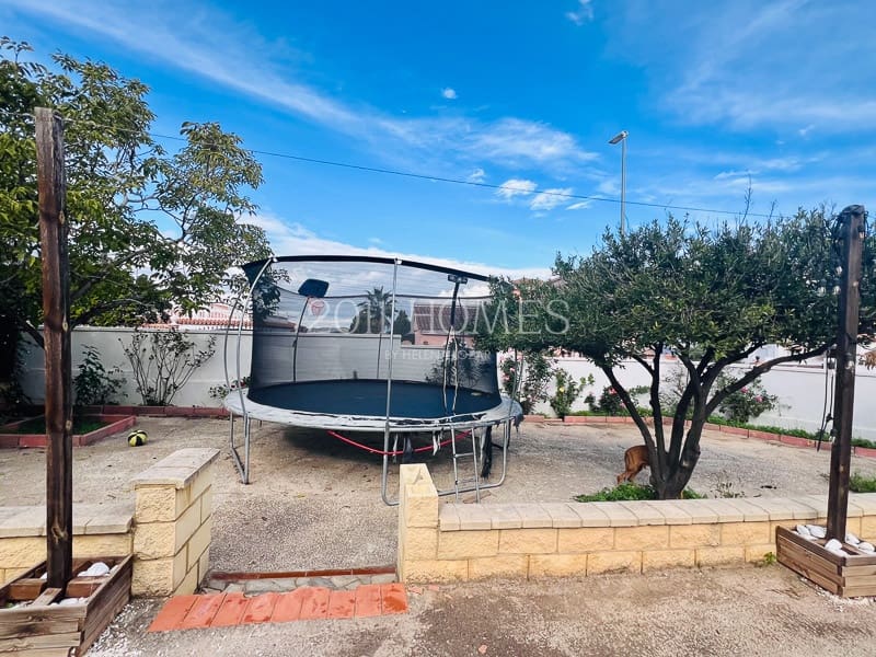 4 soveværelse Semi-Rækkehus til salg i Alhaurin de la Torre med swimmingpool garage - € 535.957 (Ref: 8710382)