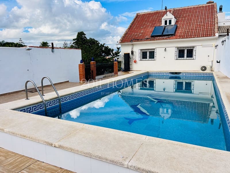 4 soveværelse Semi-Rækkehus til salg i Alhaurin de la Torre med swimmingpool garage - € 535.957 (Ref: 8710382)