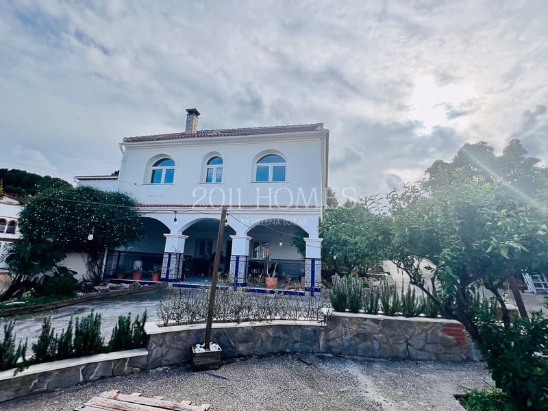 4 soveværelse Semi-Rækkehus til salg i Alhaurin de la Torre med swimmingpool garage - € 535.957 (Ref: 8710382)