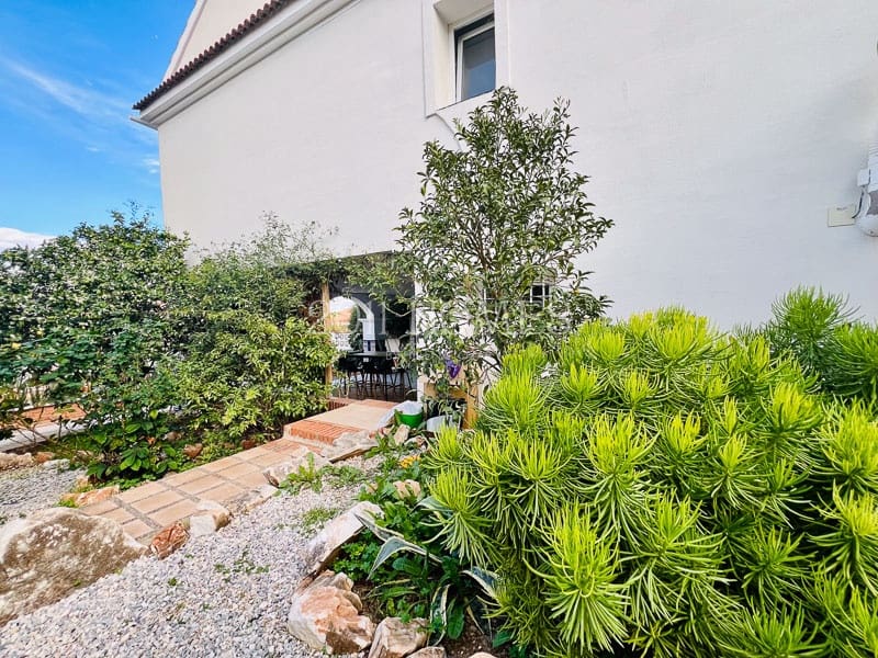 4 soveværelse Semi-Rækkehus til salg i Alhaurin de la Torre med swimmingpool garage - € 535.957 (Ref: 8710382)