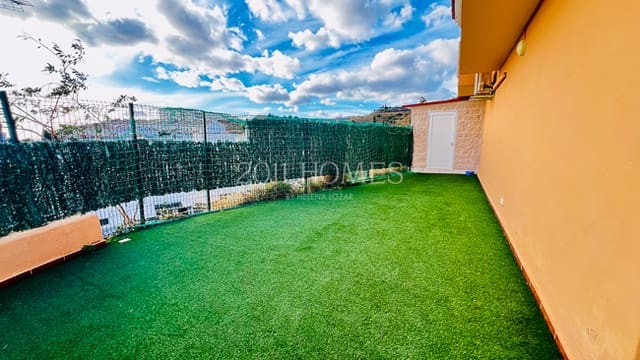 4 soveværelse Byhus til salg i Rincón de la Victoria med swimmingpool garage - € 499.000 (Ref: 9409340)