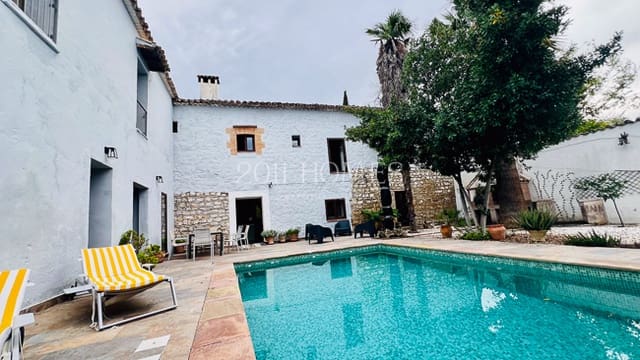 20 camera da letto Finca/Casa di Campagna in vendita in Ubeda con piscina - 849.000 € (Rif: 9433512)