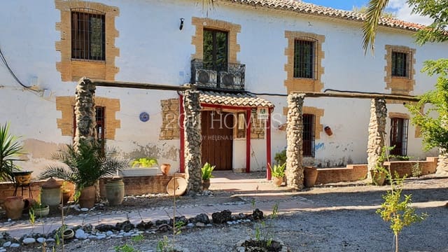 20 camera da letto Finca/Casa di Campagna in vendita in Ubeda con piscina - 849.000 € (Rif: 9433512)