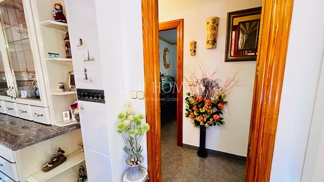 4 chambre Villa/Maison à vendre à Loja avec garage - 380 000 € (Ref: 9626498)