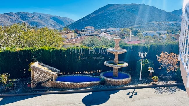 4 chambre Villa/Maison à vendre à Loja avec garage - 380 000 € (Ref: 9626498)