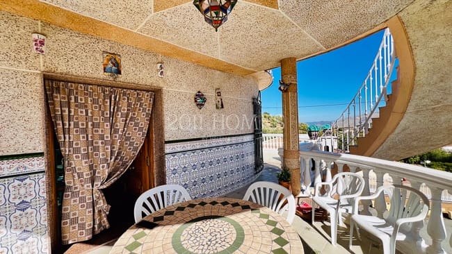 4 chambre Villa/Maison à vendre à Loja avec garage - 380 000 € (Ref: 9626498)