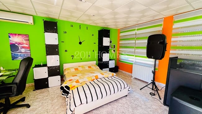 4 chambre Villa/Maison à vendre à Loja avec garage - 380 000 € (Ref: 9626498)