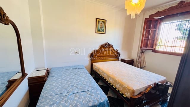 4 bedroom Townhouse for sale in Campillos with garage - € 195,000 (Ref: 9687585)