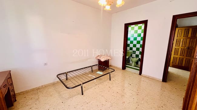 4 bedroom Townhouse for sale in Campillos with garage - € 195,000 (Ref: 9687585)