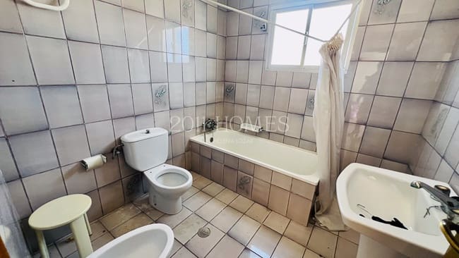 4 bedroom Townhouse for sale in Campillos with garage - € 195,000 (Ref: 9687585)