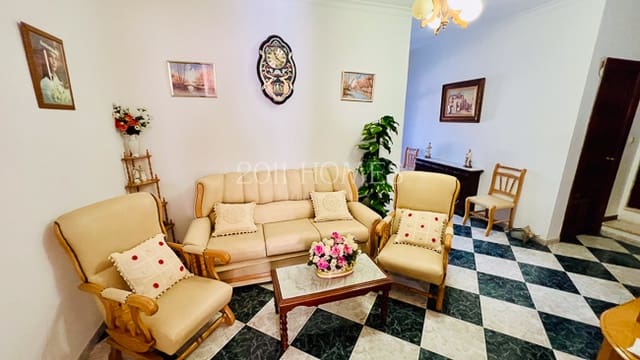 4 bedroom Townhouse for sale in Campillos with garage - € 195,000 (Ref: 9687585)