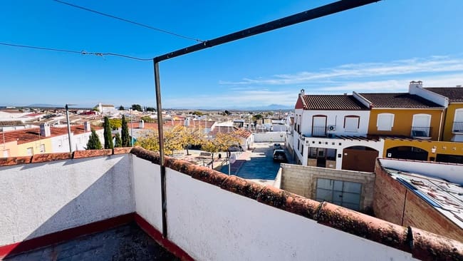 4 bedroom Townhouse for sale in Campillos with garage - € 195,000 (Ref: 9687585)