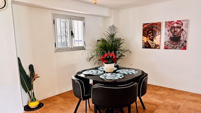 3 bedroom Townhouse for sale in Antequera - € 186,000 (Ref: 9748339)