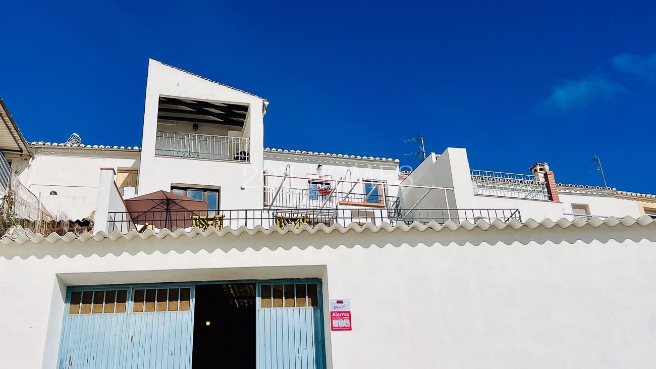 5 sypialnia Dom na sprzedaż w Antequera z garażem - 375 000 € (Ref: 9782065)