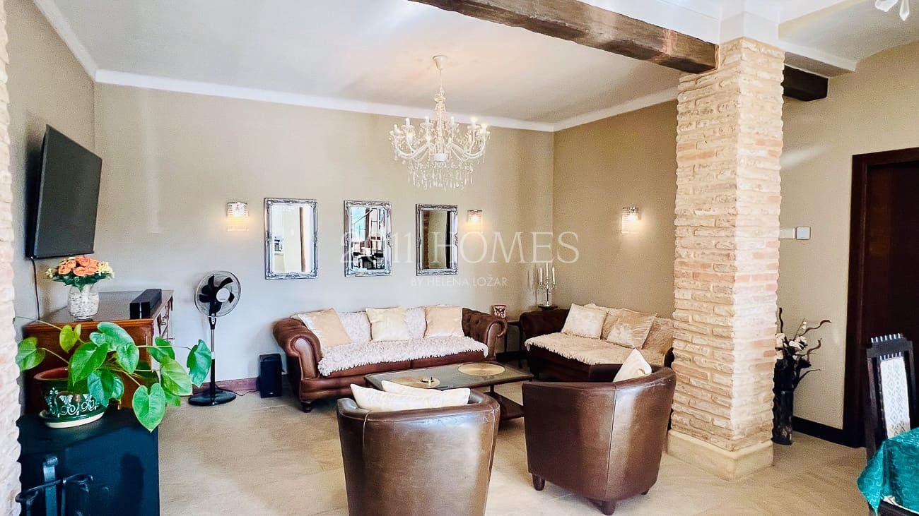 5 sypialnia Dom na sprzedaż w Antequera z garażem - 375 000 € (Ref: 9782065)