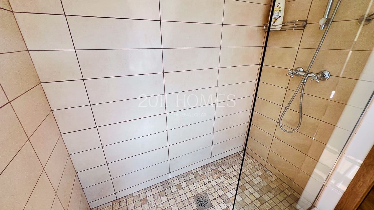 5 sypialnia Dom na sprzedaż w Antequera z garażem - 375 000 € (Ref: 9782065)