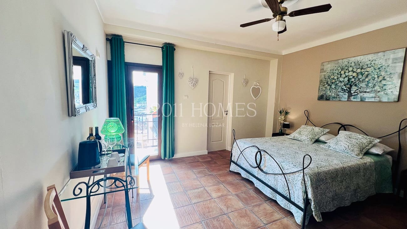 5 sypialnia Dom na sprzedaż w Antequera z garażem - 375 000 € (Ref: 9782065)