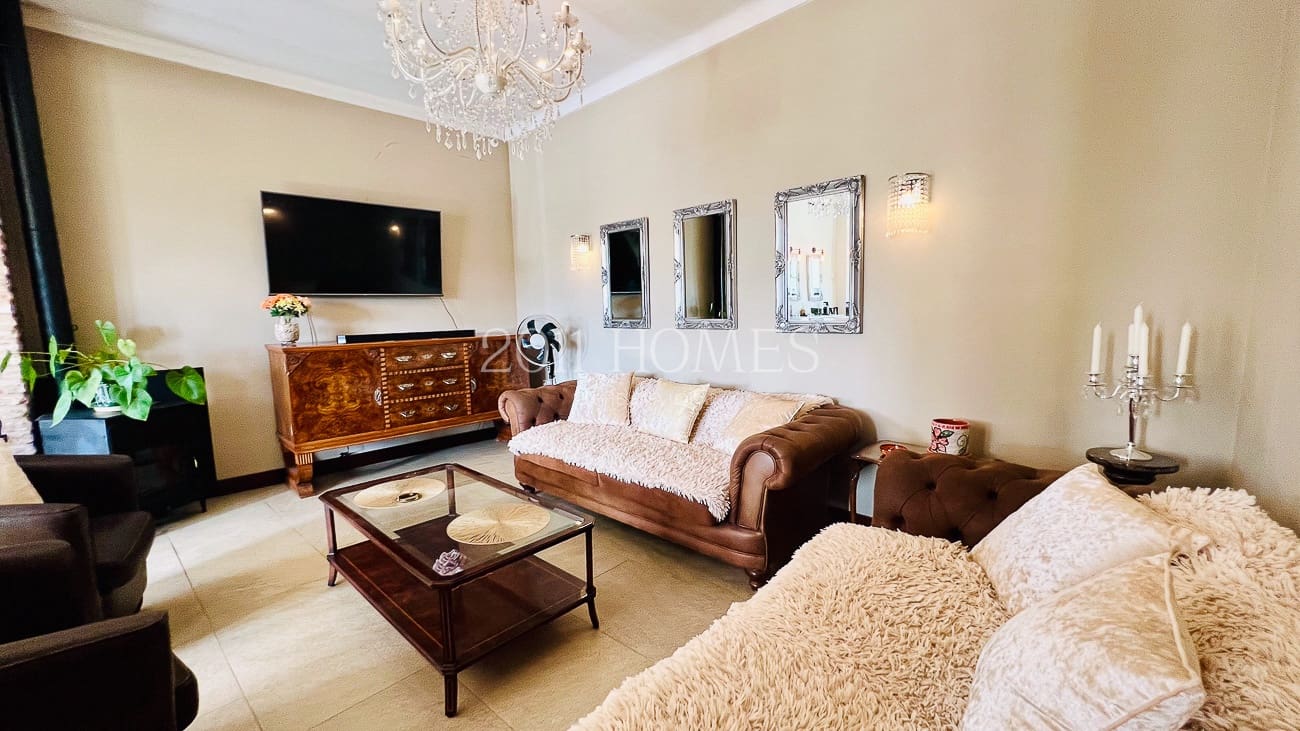 5 sypialnia Dom na sprzedaż w Antequera z garażem - 375 000 € (Ref: 9782065)