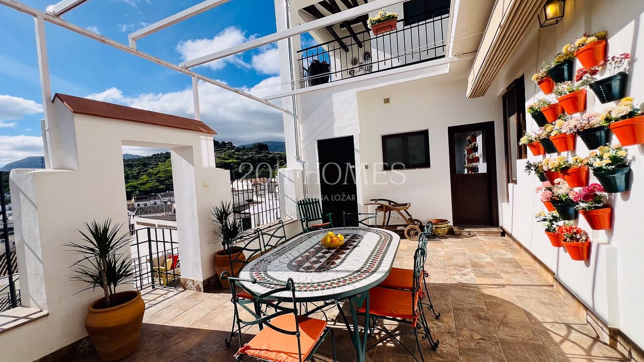 5 sypialnia Dom na sprzedaż w Antequera z garażem - 375 000 € (Ref: 9782065)