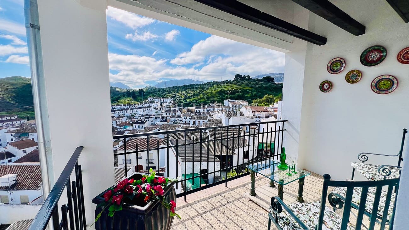 5 sypialnia Dom na sprzedaż w Antequera z garażem - 375 000 € (Ref: 9782065)