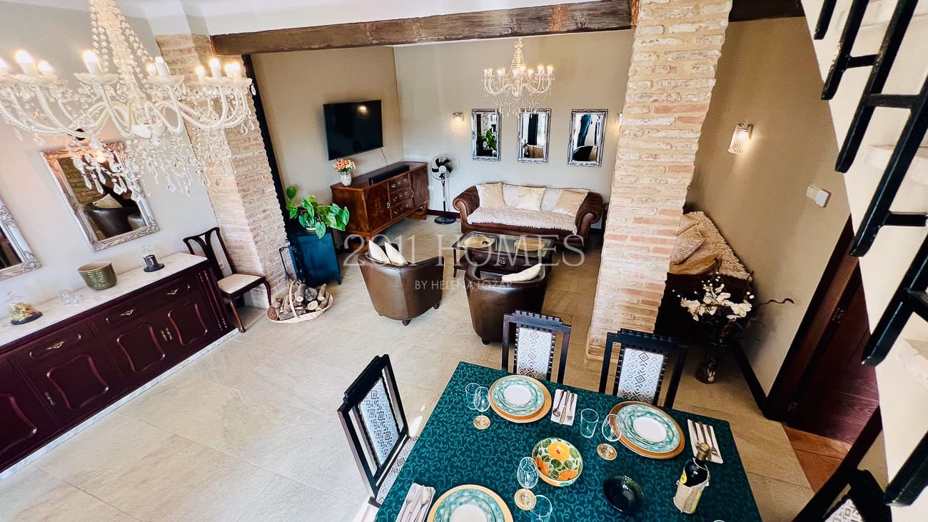 5 sypialnia Dom na sprzedaż w Antequera z garażem - 375 000 € (Ref: 9782065)