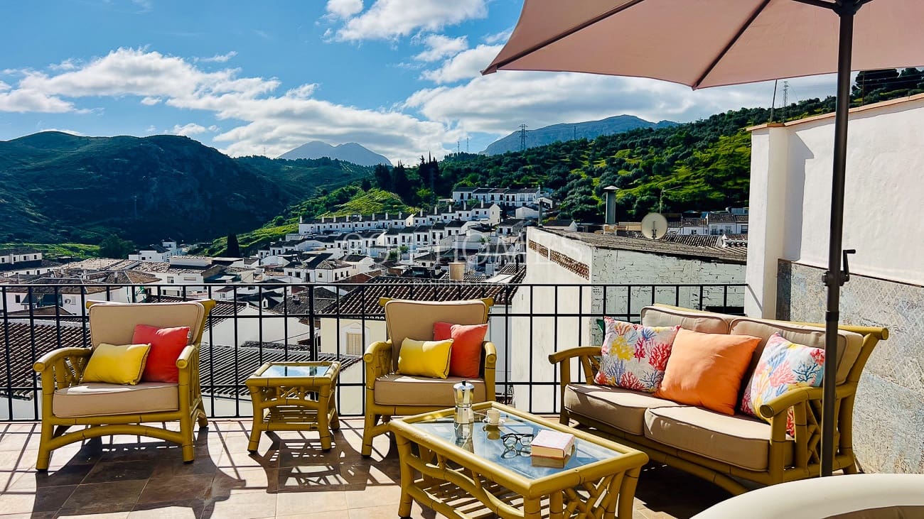 5 sypialnia Dom na sprzedaż w Antequera z garażem - 375 000 € (Ref: 9782065)