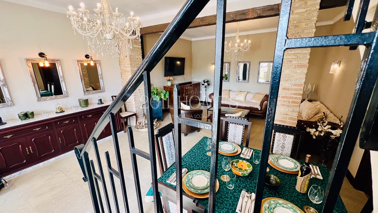 5 sypialnia Dom na sprzedaż w Antequera z garażem - 375 000 € (Ref: 9782065)