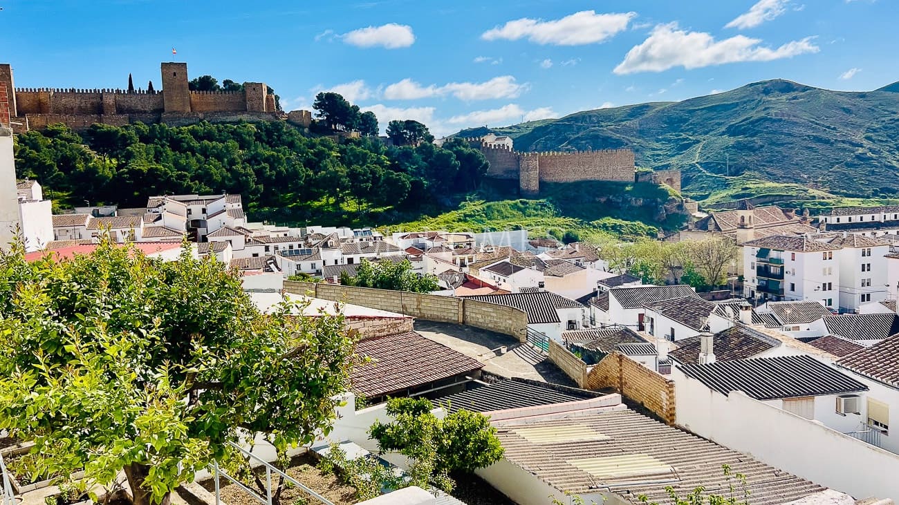 5 sypialnia Dom na sprzedaż w Antequera z garażem - 375 000 € (Ref: 9782065)