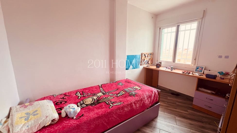 3 soverom Leilighet til salgs i Malaga by med svømmebasseng garasje - € 319 000 (Ref: 9880331)