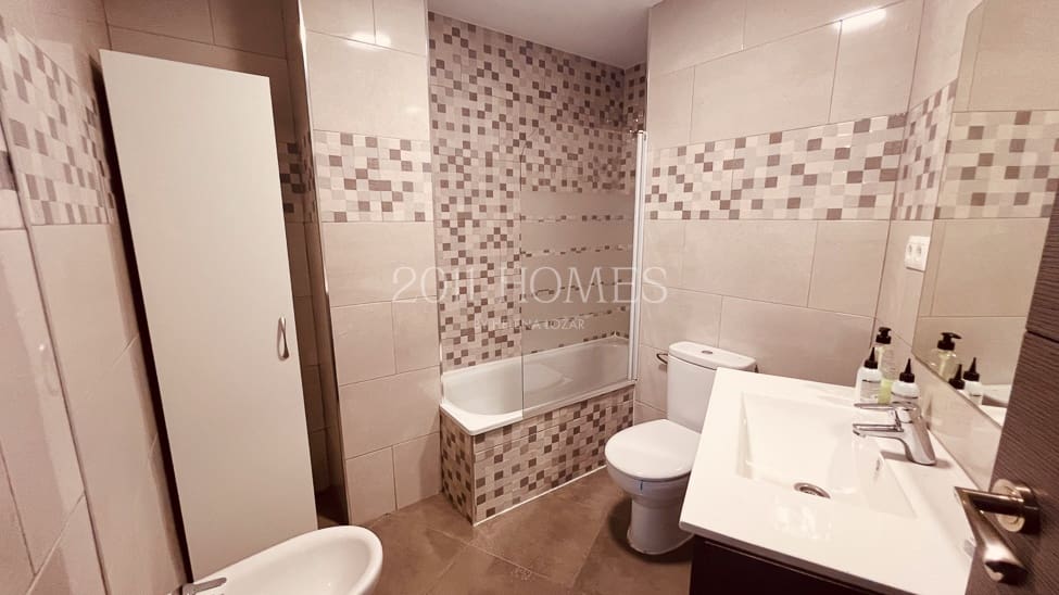 3 soverom Leilighet til salgs i Malaga by med svømmebasseng garasje - € 319 000 (Ref: 9880331)