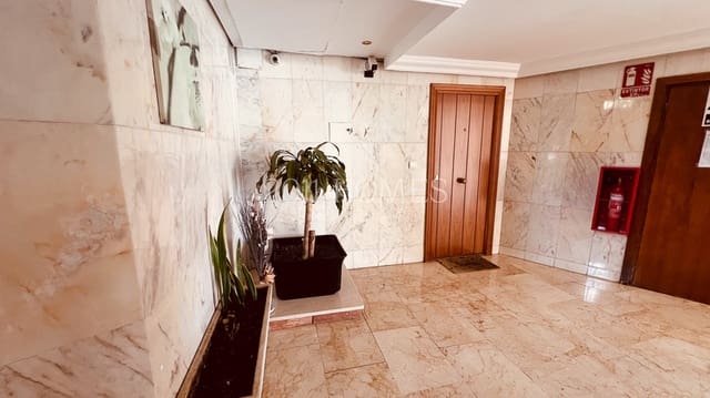 3 soverom Leilighet til salgs i Heliomar, Málaga by med svømmebasseng garasje - € 319 000 (Ref: 9880331)